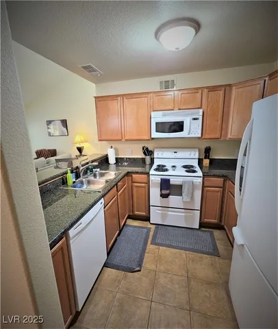 $1,750 | 3145 East Flamingo Road, Unit 2084, Las Vegas, NV 89121
