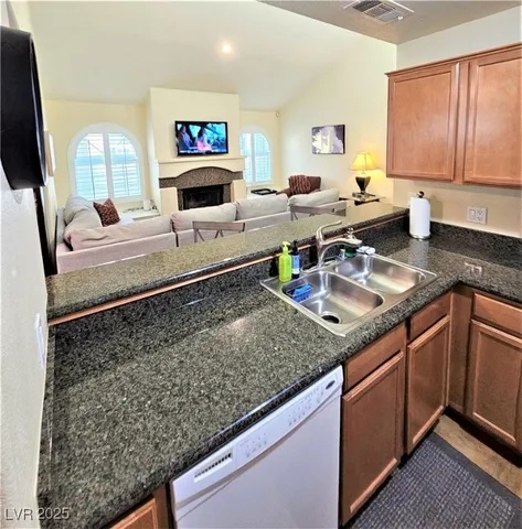 $1,750 | 3145 East Flamingo Road, Unit 2084, Las Vegas, NV 89121