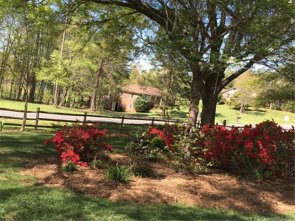 2118 Miranda Road Charlotte, NC 28216 - Photo 27 of 36 Gallery Image 27