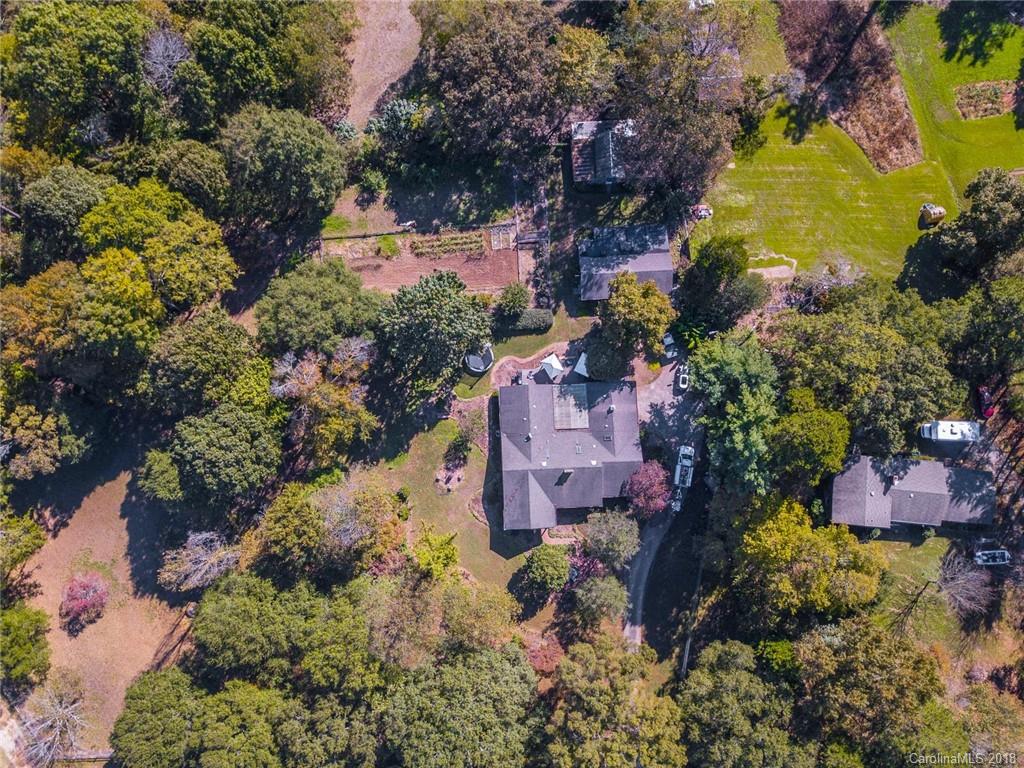 2118 Miranda Road Charlotte, NC 28216 - Photo 34 of 36 Gallery Image 34