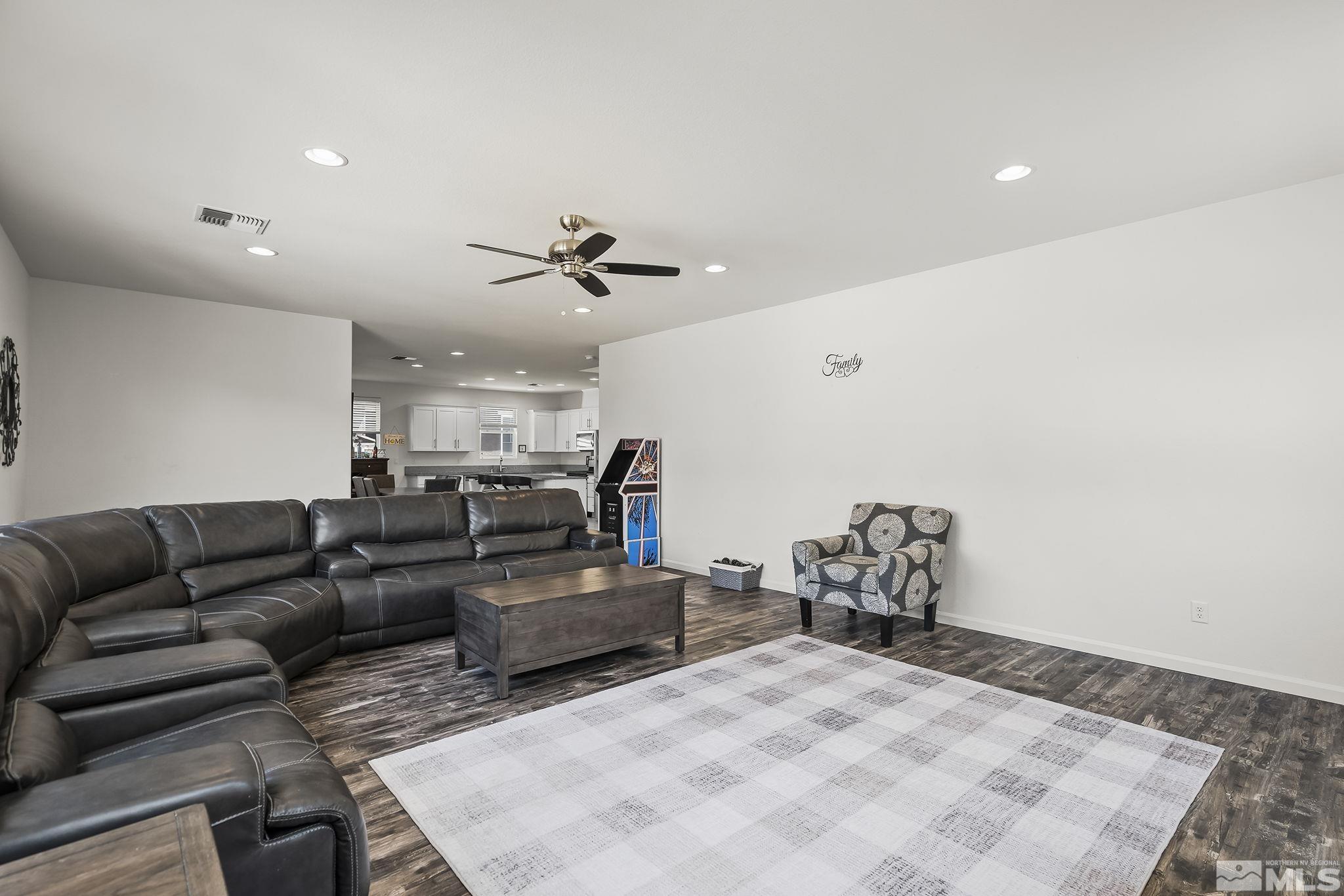 2835 Bonfire Lane Reno, NV 89521 - Photo 10 of 28 a living room with furniture