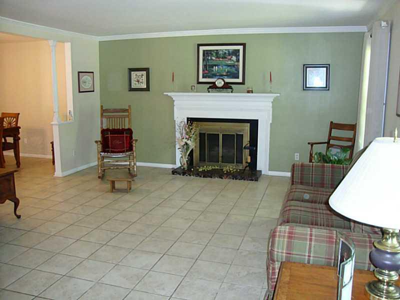 111 Stanford Place Springfield, OH 45503 - Photo 2 of 20