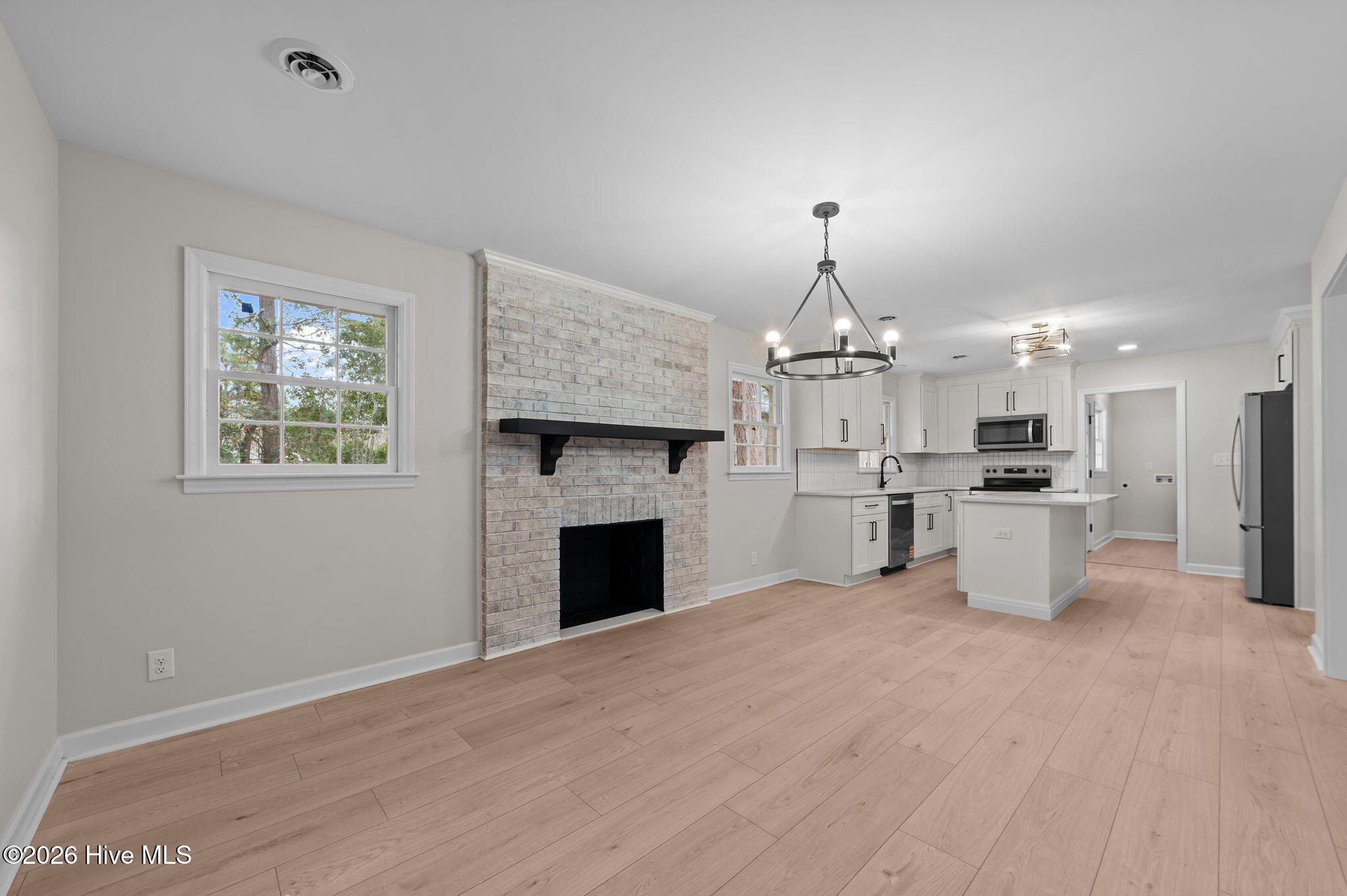 104 Putter Lane Washington, NC 27889 - Photo 2 of 54 38-web-or-mls-LHV_1608