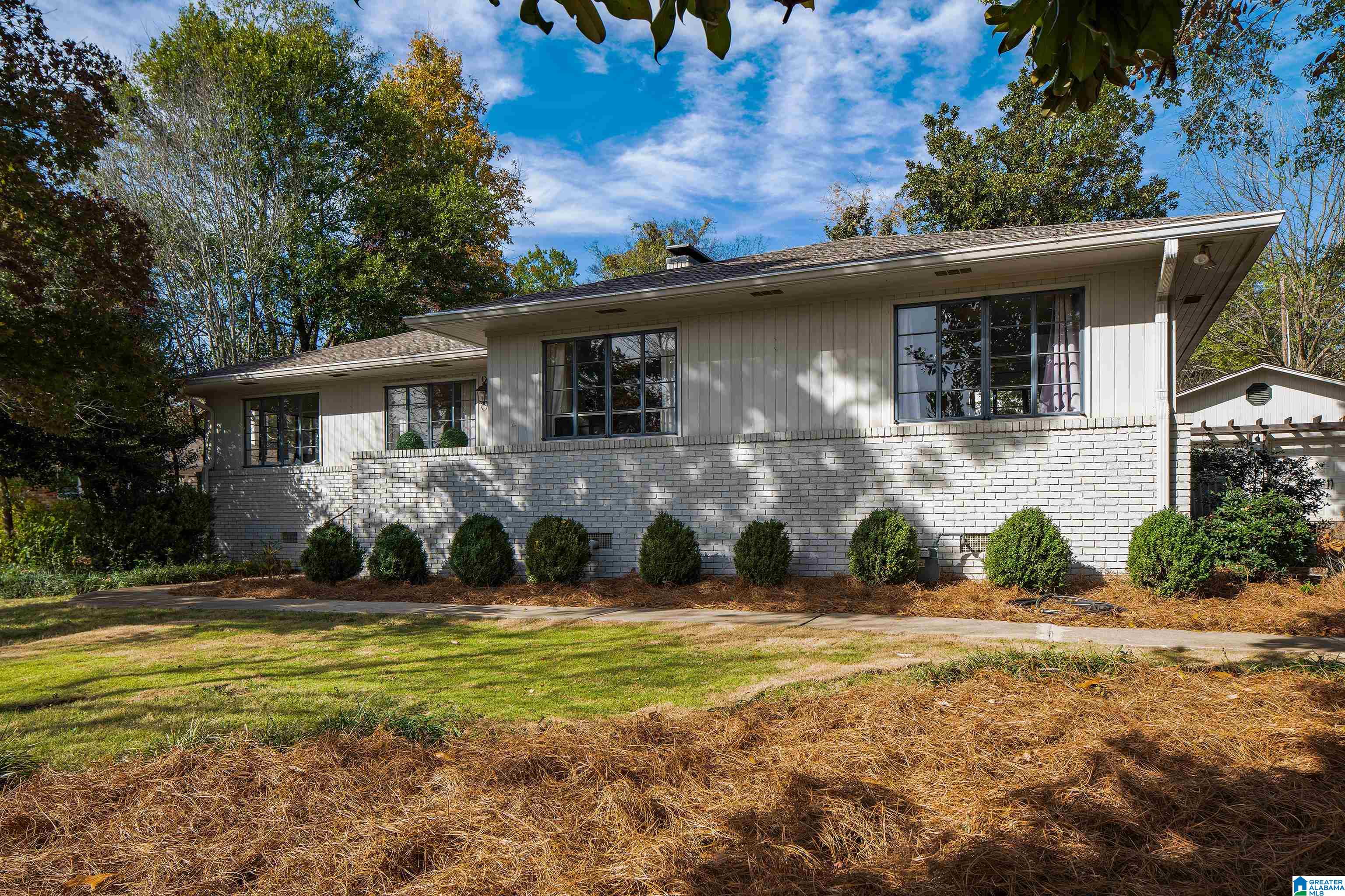 1984 Hickory Road Birmingham, AL 35216 - Photo 3 of 33