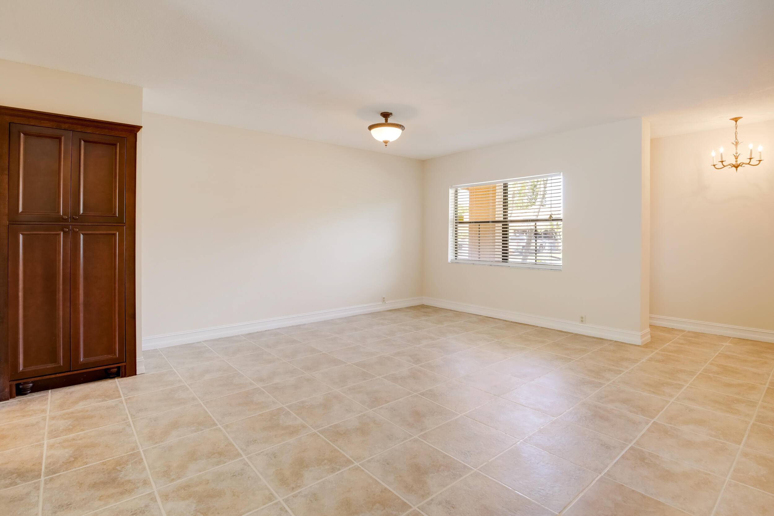 21243 Escondido Way North Boca Raton, FL 33433 - Photo 18 of 42 Dining room