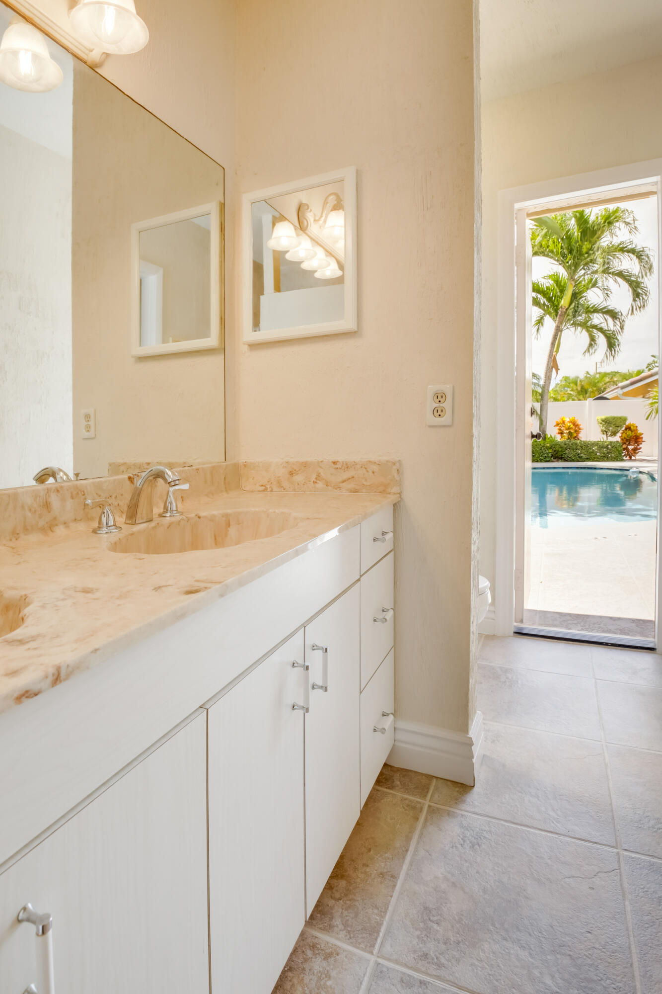 21243 Escondido Way North Boca Raton, FL 33433 - Photo 31 of 42 Primary bathroom/cabana bath