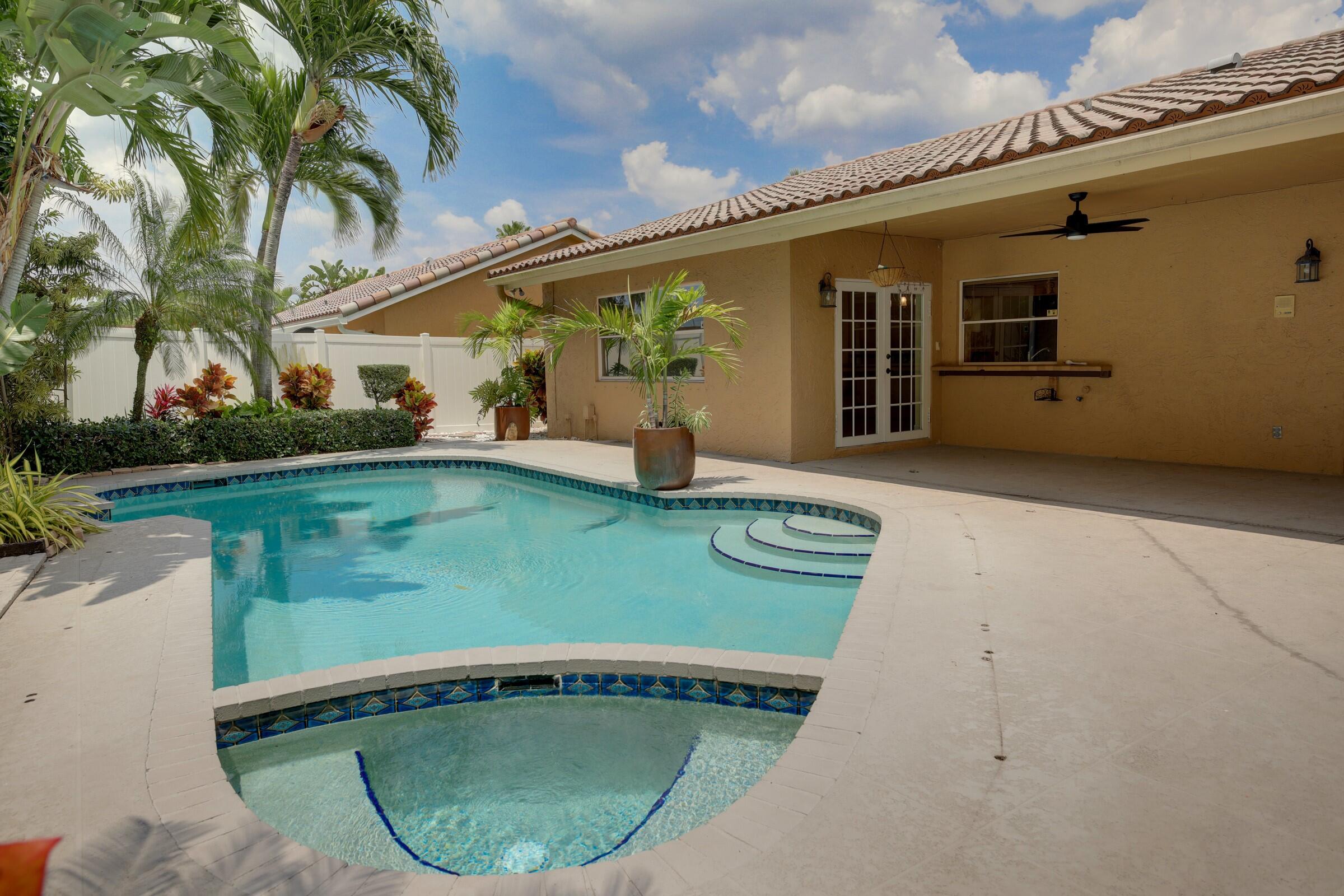 21243 Escondido Way North Boca Raton, FL 33433 - Photo 4 of 42 Pool 2
