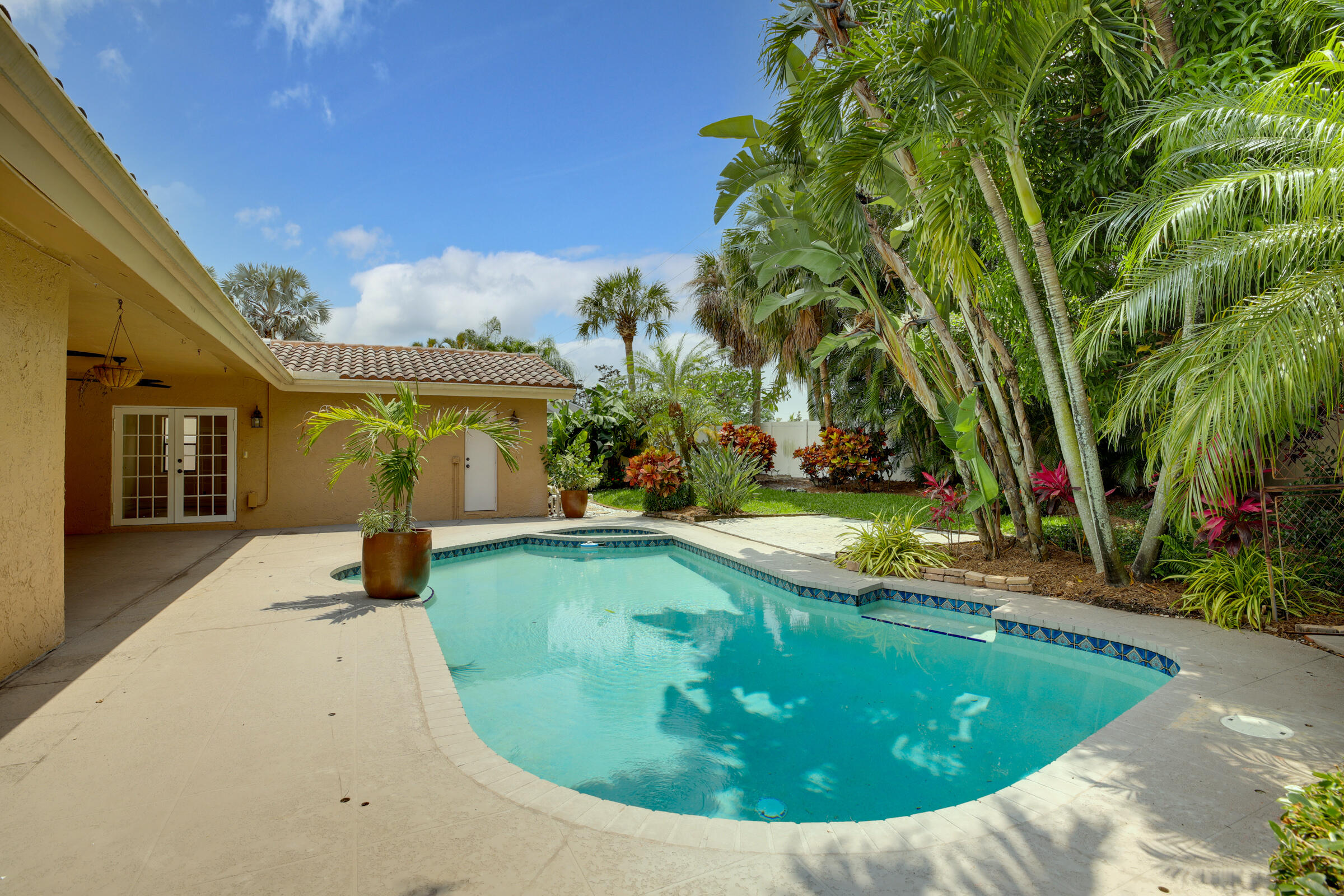 21243 Escondido Way North Boca Raton, FL 33433 - Photo 5 of 42 Pool 3