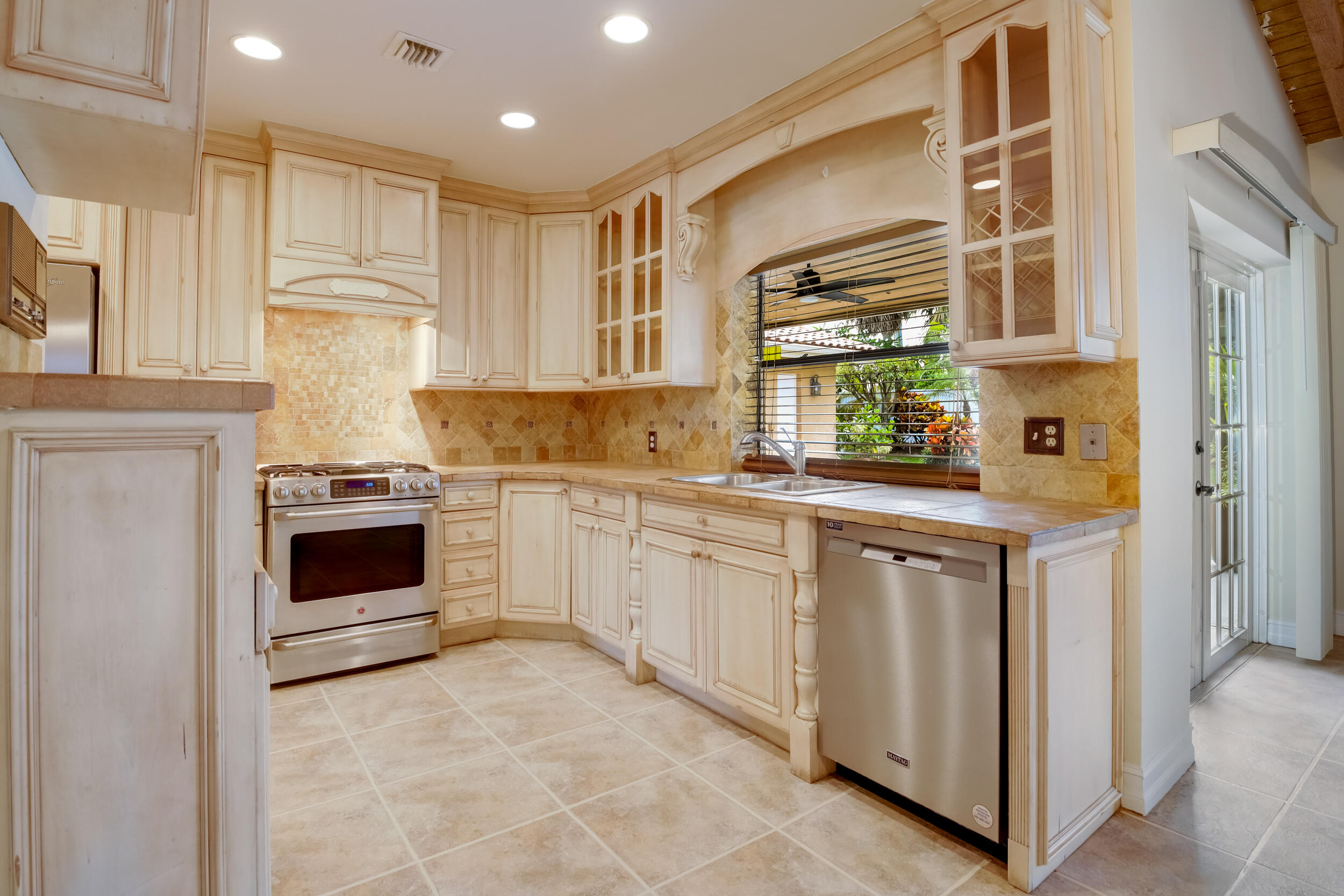 21243 Escondido Way North Boca Raton, FL 33433 - Photo 7 of 42 Kitchen new appliances