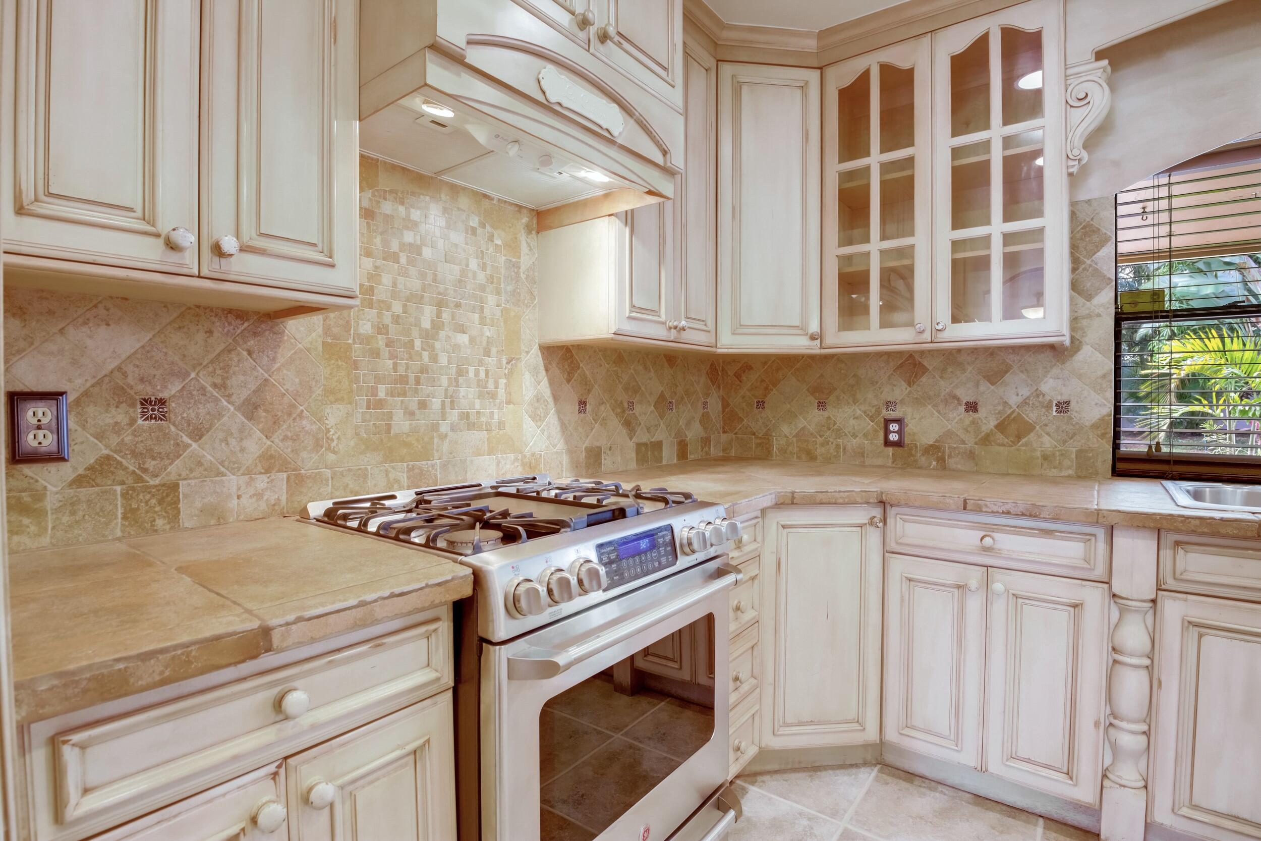 21243 Escondido Way North Boca Raton, FL 33433 - Photo 9 of 42 Kitchen