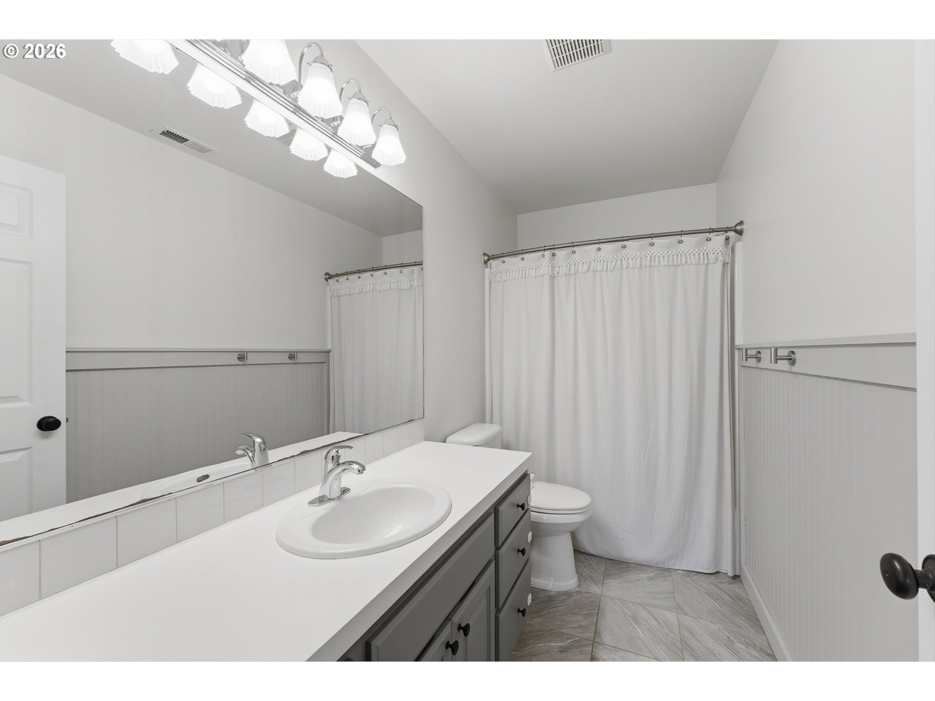 12355 Southwest Autumn View Street Portland, OR 97224 - Photo 20 of 28