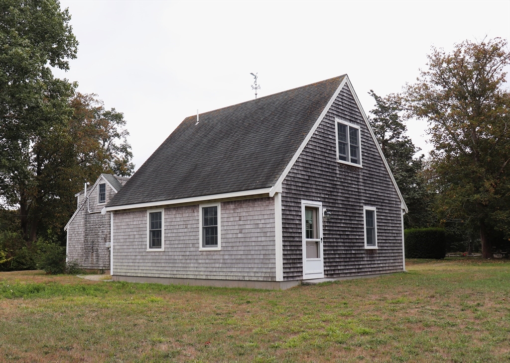 385 Bridge Road Eastham, MA 02642 - Photo 8 of 41