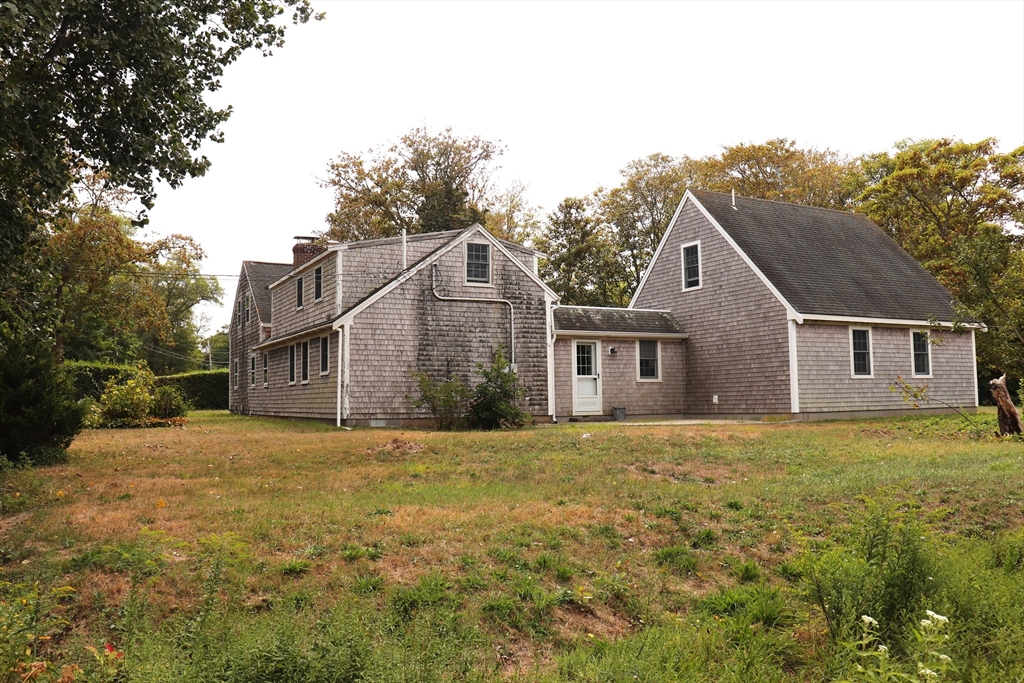 385 Bridge Road Eastham, MA 02642 - Photo 10 of 41