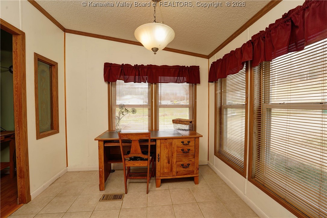 383 Kilgore Road Scott Depot, WV 25560 - Photo 11 of 28 Gallery Image 11