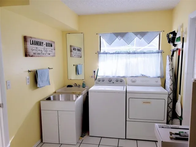 $4,000 | 2203 43rd Street West, Bradenton, FL 34205