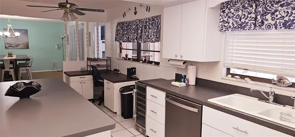 $4,000 | 2203 43rd Street West, Bradenton, FL 34205