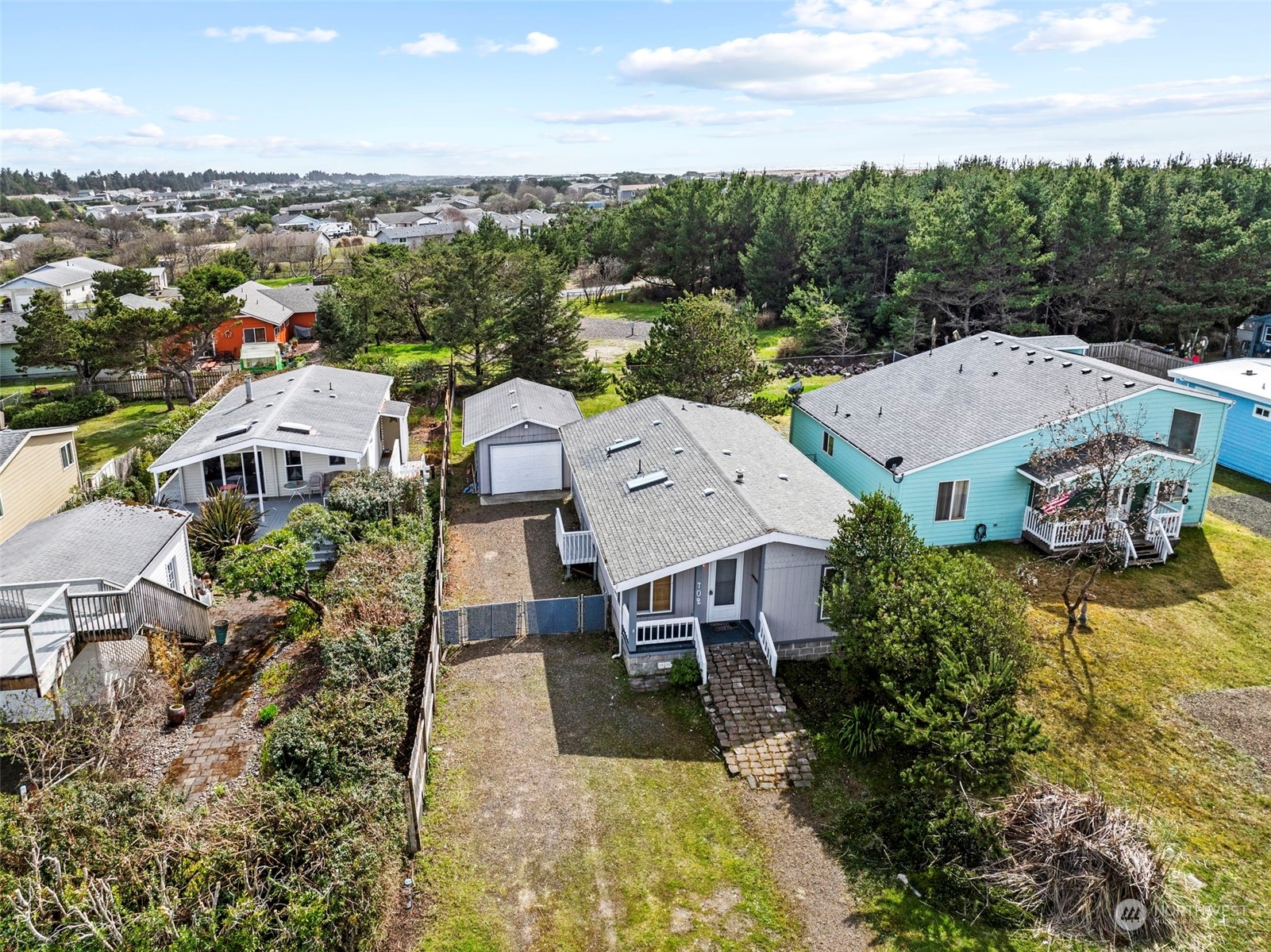 702 Oysterville Road Ocean Park, WA 98640 - Photo 5 of 30 Gallery Image 5