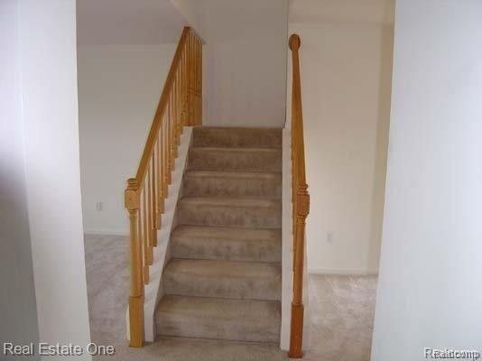 423 Lilly View Court Howell, MI 48843 - Photo 11 of 22 GetMedia.ashx-12
