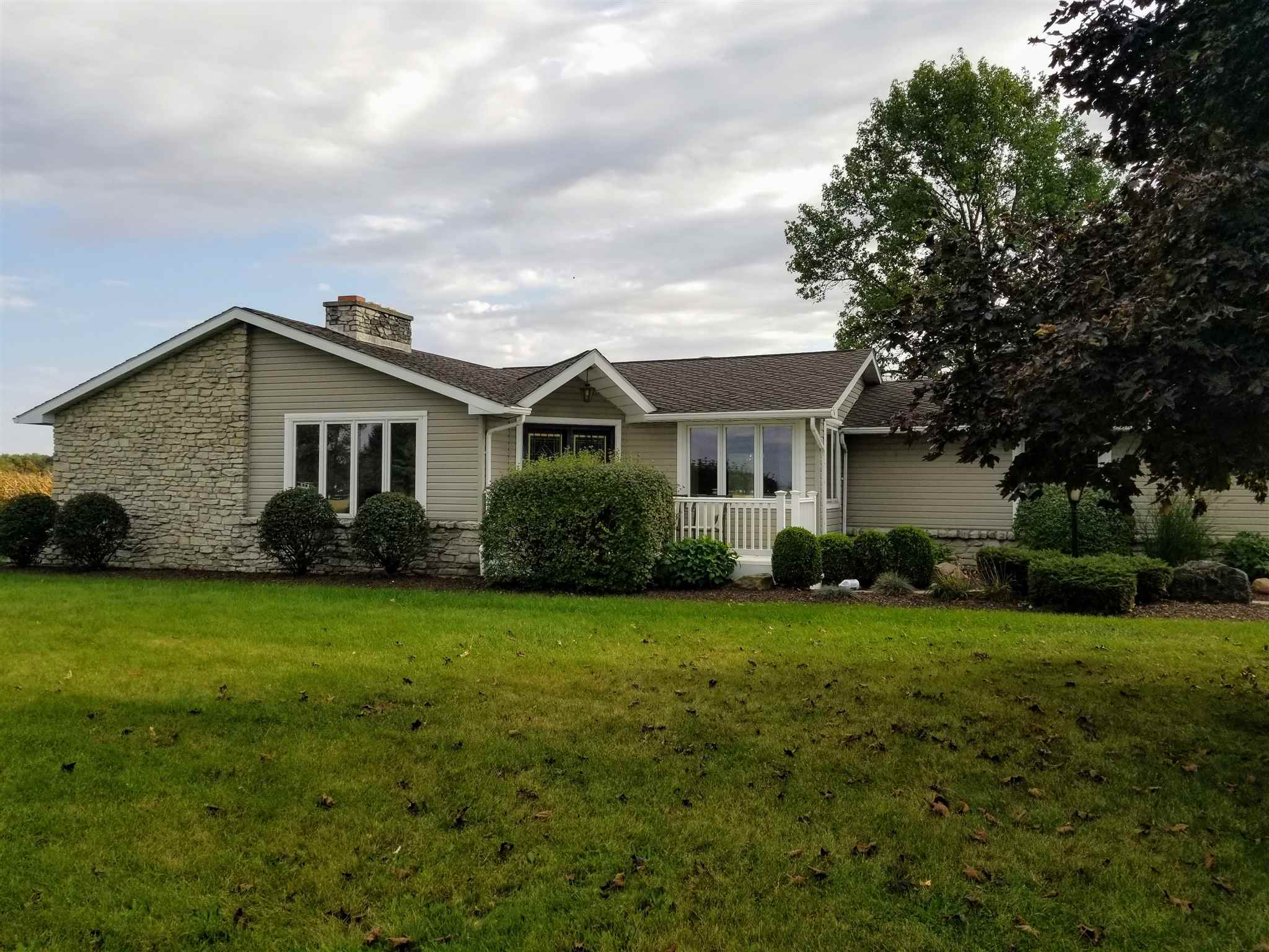 20216 Notestine Road Woodburn, IN 46797 - Photo 2 of 31