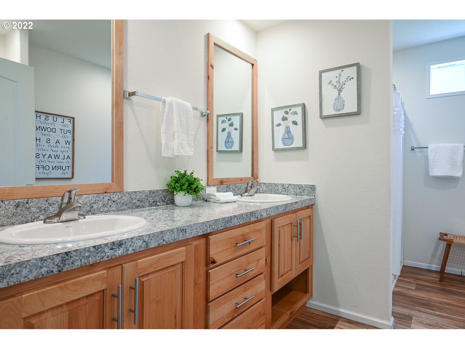13340 Northeast Denbrook Road Aurora, OR 97002 - Photo 14 of 32 Gallery Image 14