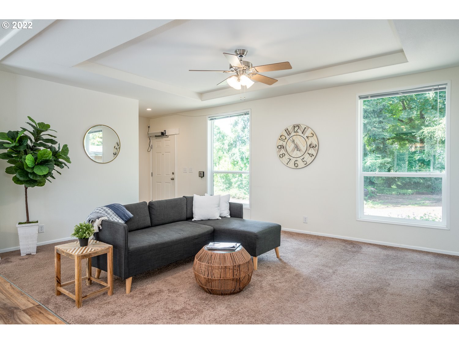 13340 Northeast Denbrook Road Aurora, OR 97002 - Photo 4 of 32 Gallery Image 4