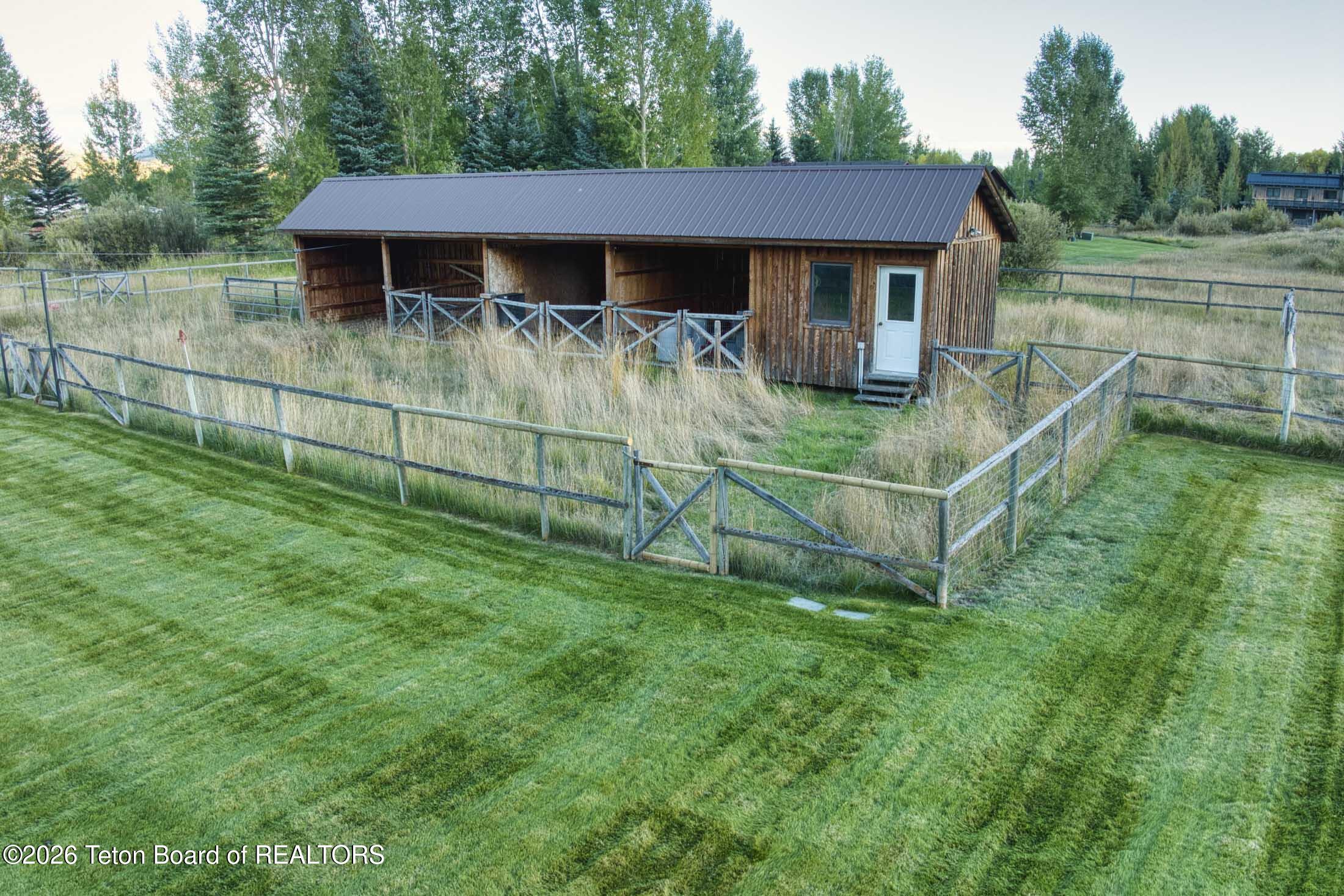 4800 Nethercott Lane Wilson, WY 83014 - Photo 20 of 71 4800-nethercott-wilson-wy-real-estate-11