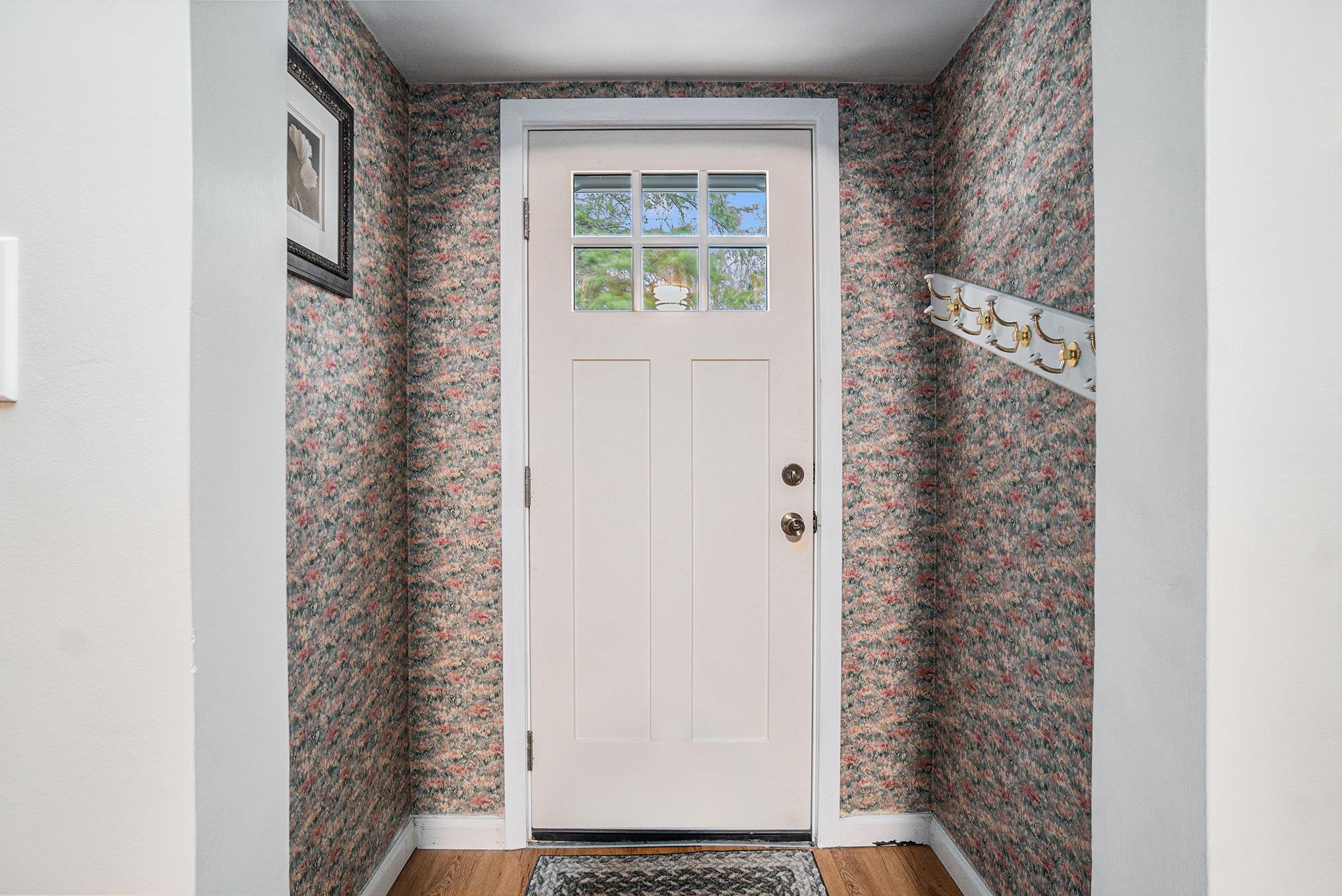 2810 Holiday Road Traverse City, MI 49686 - Photo 7 of 27