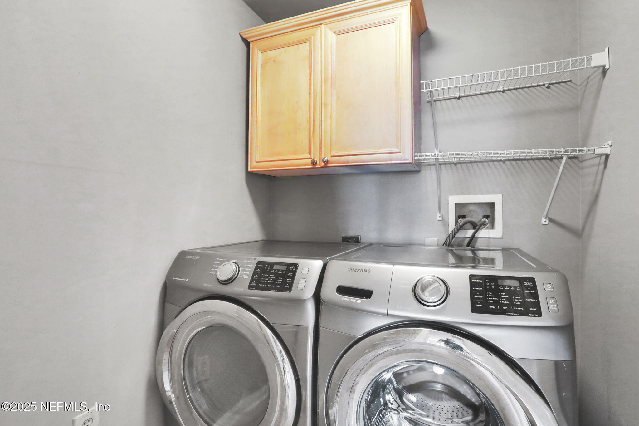 400 East Bay Street, Unit 1705 Jacksonville, FL 32202 - Photo 20 of 68 a utility room with dryer and washer