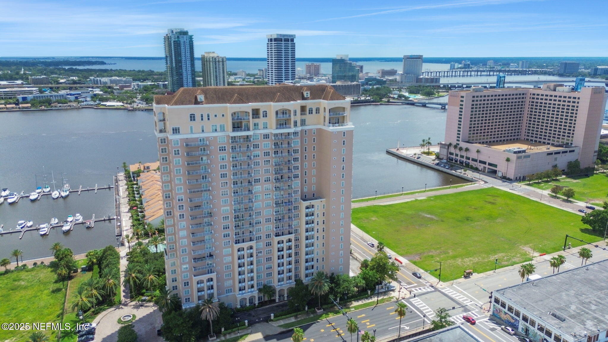 400 East Bay Street, Unit 1705 Jacksonville, FL 32202 - Photo 42 of 68 7-web-or-mls-DJI_0118