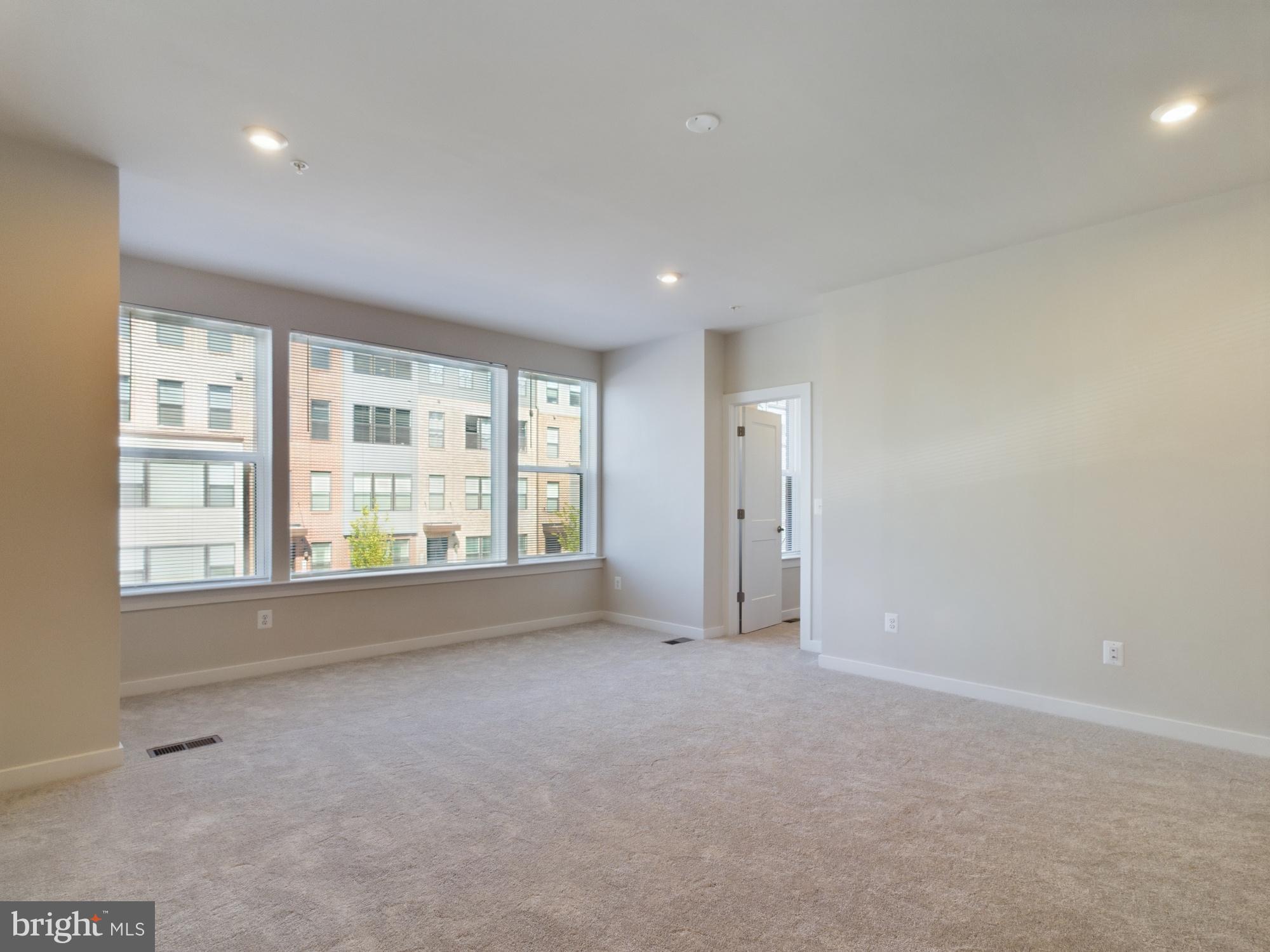 43801 Middleway Terrace Ashburn, VA 20147 - Photo 25 of 54 a view of an empty room with a window