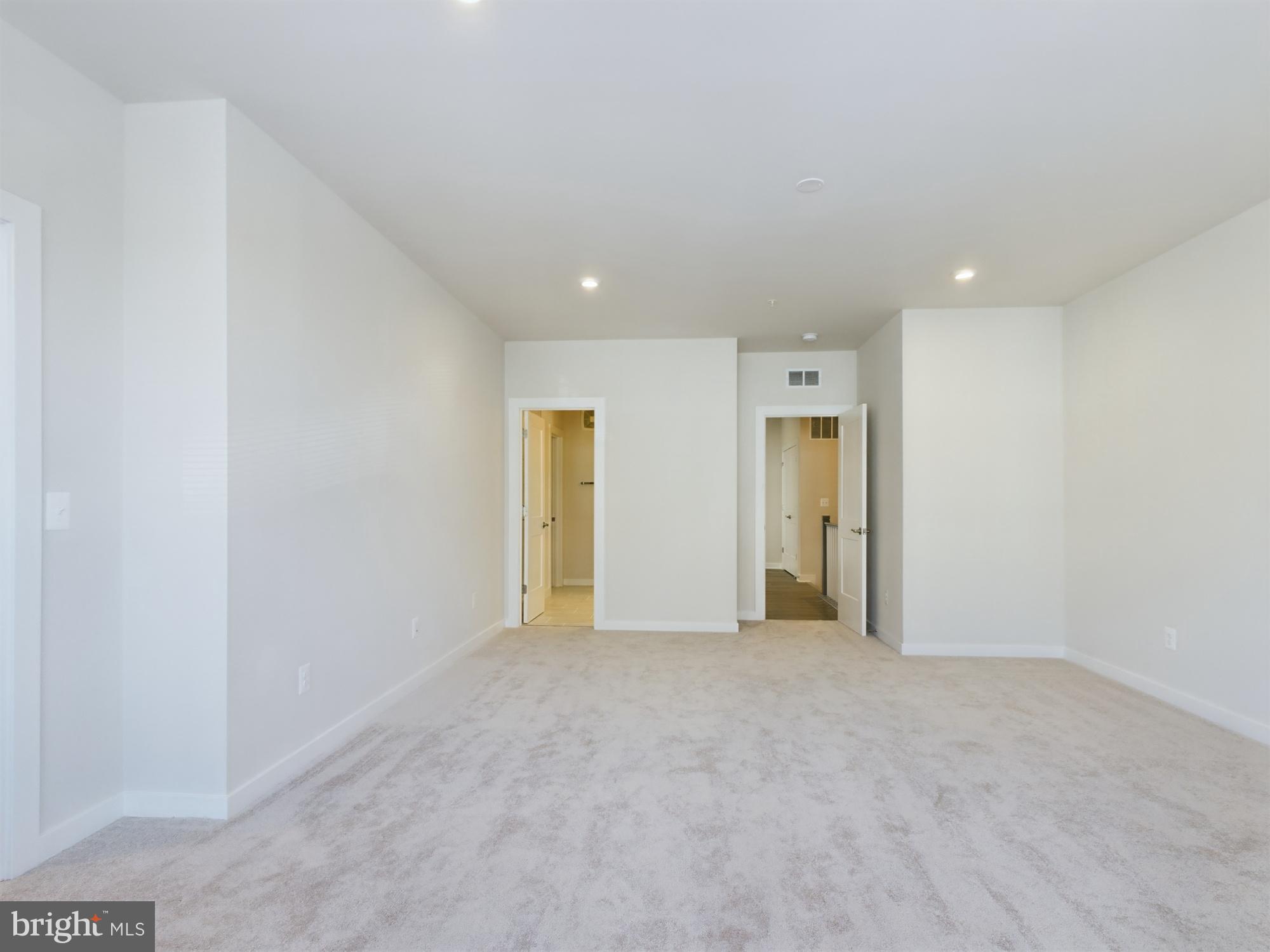 43801 Middleway Terrace Ashburn, VA 20147 - Photo 27 of 54 a view of an empty room with a window