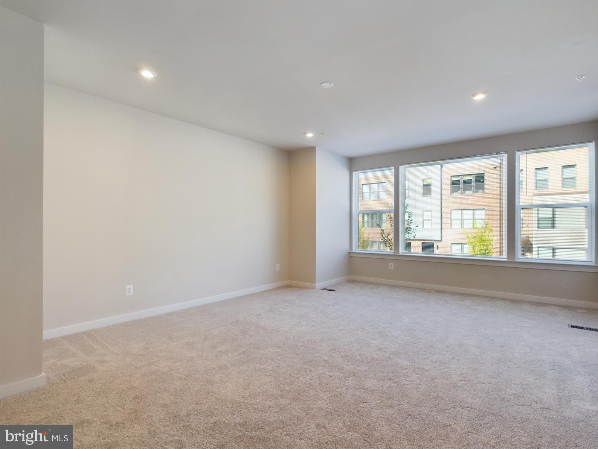 43801 Middleway Terrace Ashburn, VA 20147 - Photo 30 of 54 a view of an empty room with a window