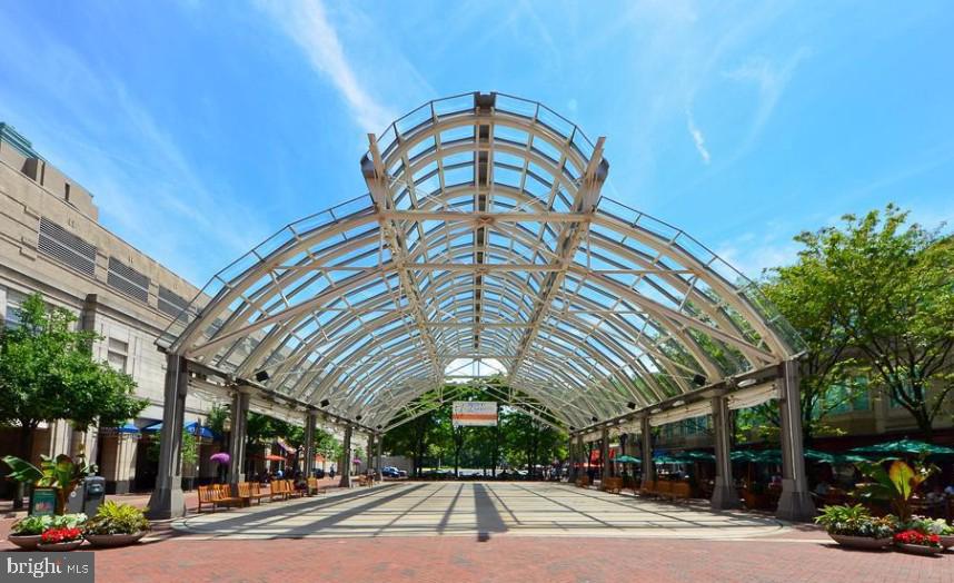 2438 Southgate Square Reston, VA 20191 - Photo 42 of 46 Gallery Image 42