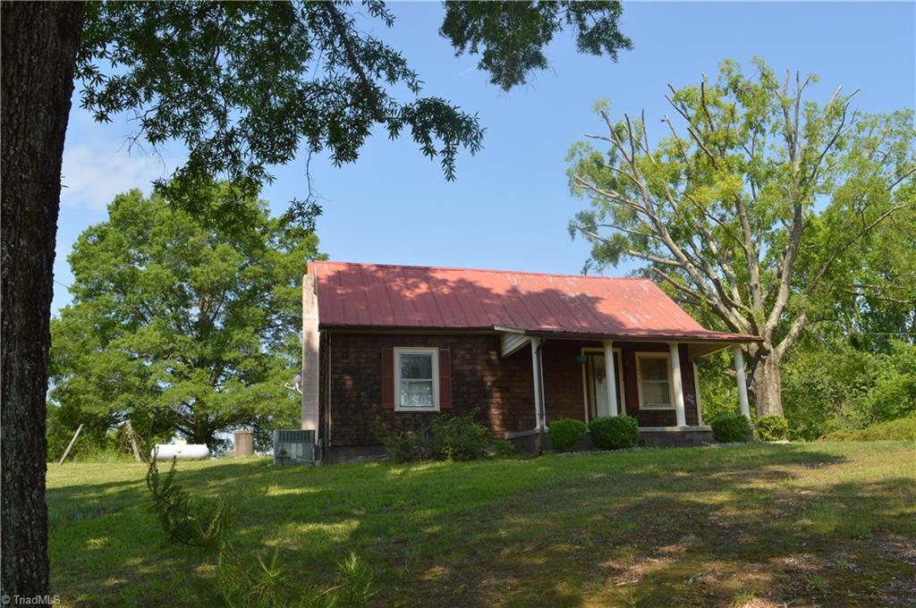 270 Chandler Mill Road Pelham, NC 27311 - Photo 3 of 27 Gallery Image 3