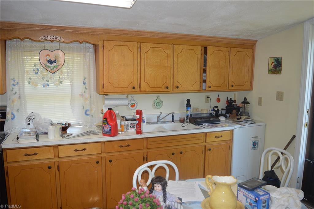 270 Chandler Mill Road Pelham, NC 27311 - Photo 8 of 27 Gallery Image 8