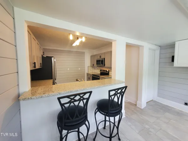 $349,000 | 1234 Bristol Highway, Elizabethton, TN 37643