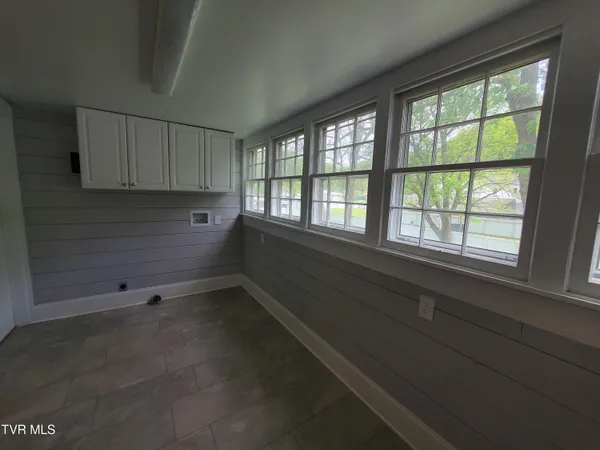 $349,000 | 1234 Bristol Highway, Elizabethton, TN 37643