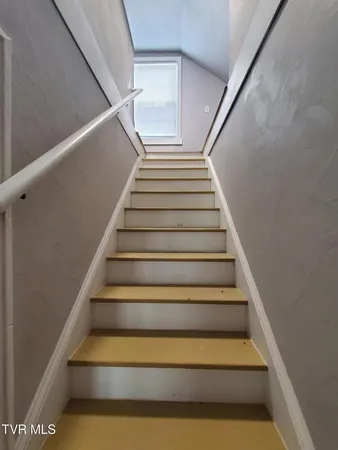 $349,000 | 1234 Bristol Highway, Elizabethton, TN 37643