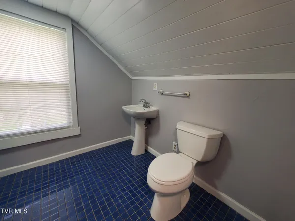 $349,000 | 1234 Bristol Highway, Elizabethton, TN 37643