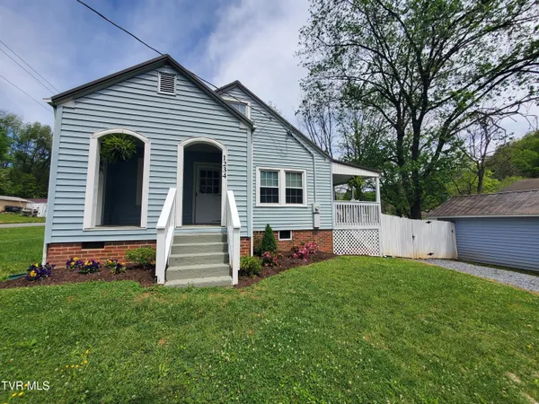 $349,000 | 1234 Bristol Highway, Elizabethton, TN 37643