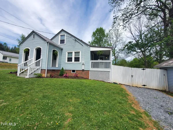 $349,000 | 1234 Bristol Highway, Elizabethton, TN 37643
