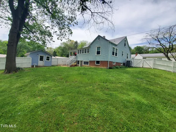 $349,000 | 1234 Bristol Highway, Elizabethton, TN 37643