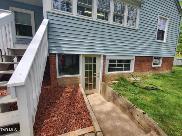 $349,000 | 1234 Bristol Highway, Elizabethton, TN 37643