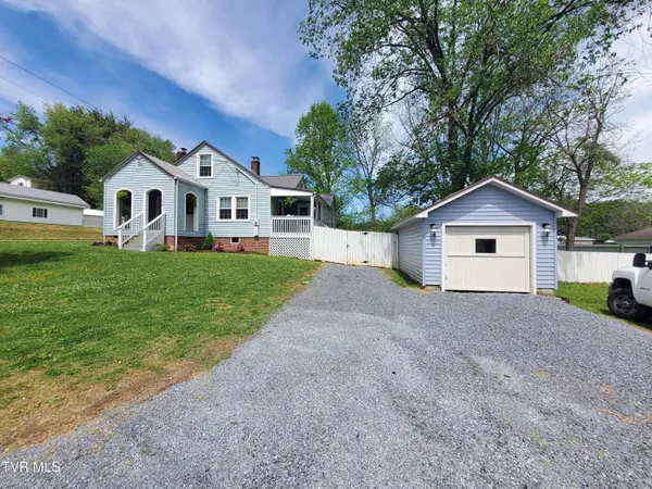 $349,000 | 1234 Bristol Highway, Elizabethton, TN 37643