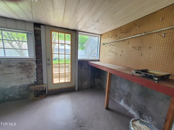 $349,000 | 1234 Bristol Highway, Elizabethton, TN 37643