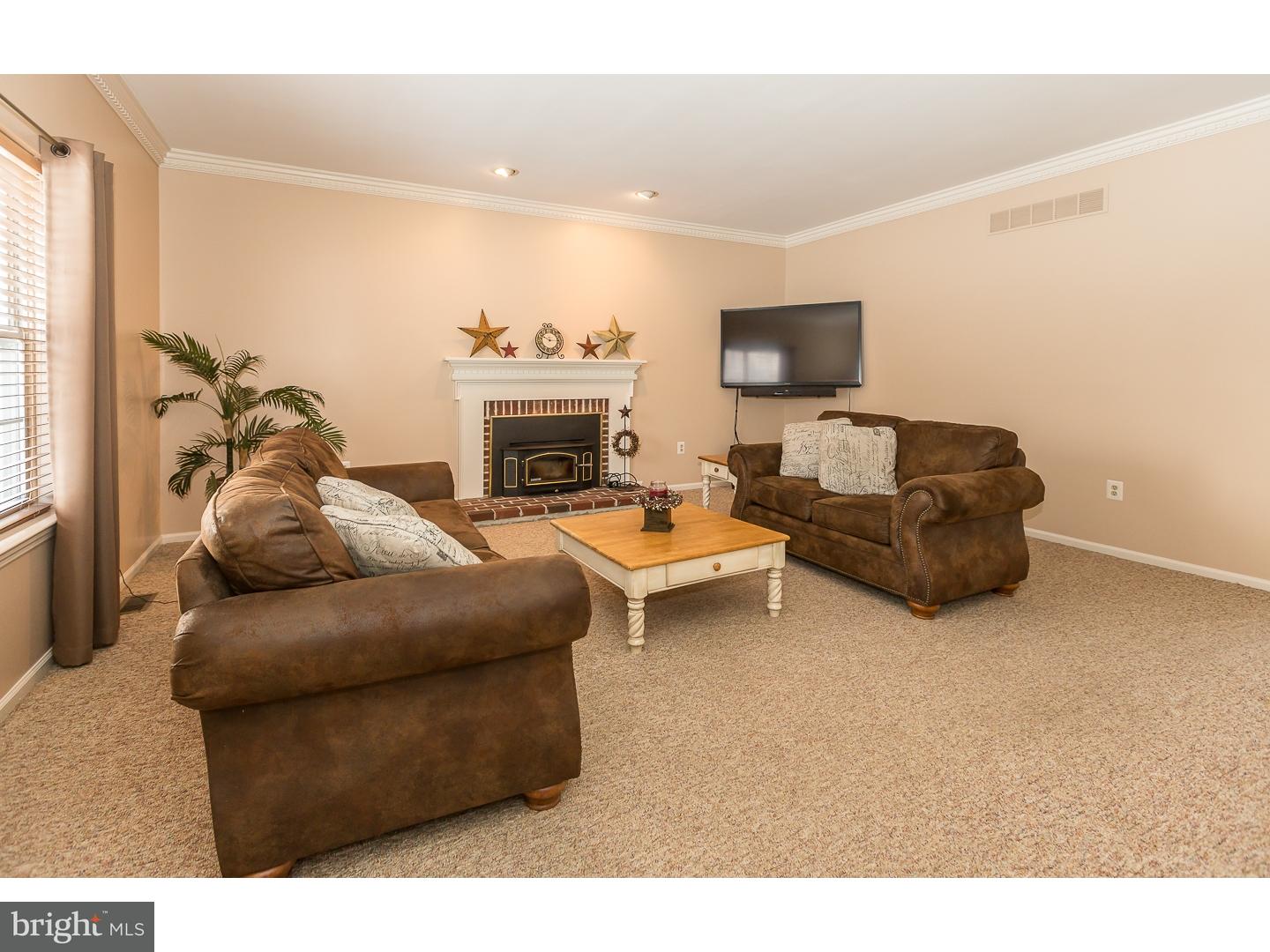 1114 New Kepler Road Pottstown, PA 19464 - Photo 8 of 25 Family Room