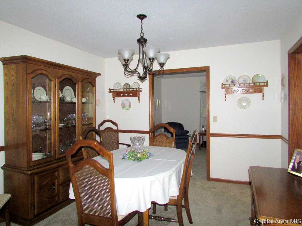 67 Mesa Road Springfield, IL 62702 - Photo 5 of 26