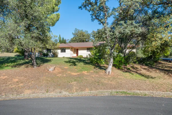 $449,000 | 8751 Goldstone Lane, Redding, CA 96001