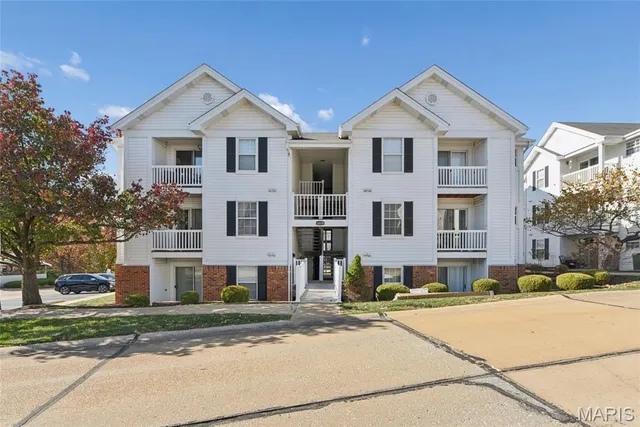 $164,900 | 16535 Victoria Crossing Drive, Unit H, Wildwood, MO 63040