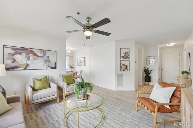 $164,900 | 16535 Victoria Crossing Drive, Unit H, Wildwood, MO 63040